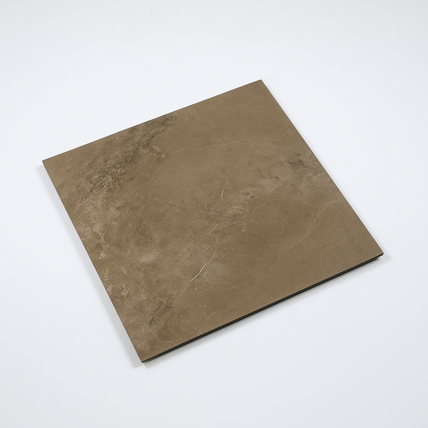  Armon Taupe Noce gerectificeerde natuursteenlook vloertegel 60x60 cm, diagonaal gefotografeerd op een witte achtergrond voor een helder productoverzicht.