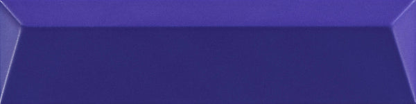 Gedetailleerde textuurweergave van de retro tegels Beat Ultramarine Swing 5x20 in keramiek, perfect voor blauw tegels badkamer.