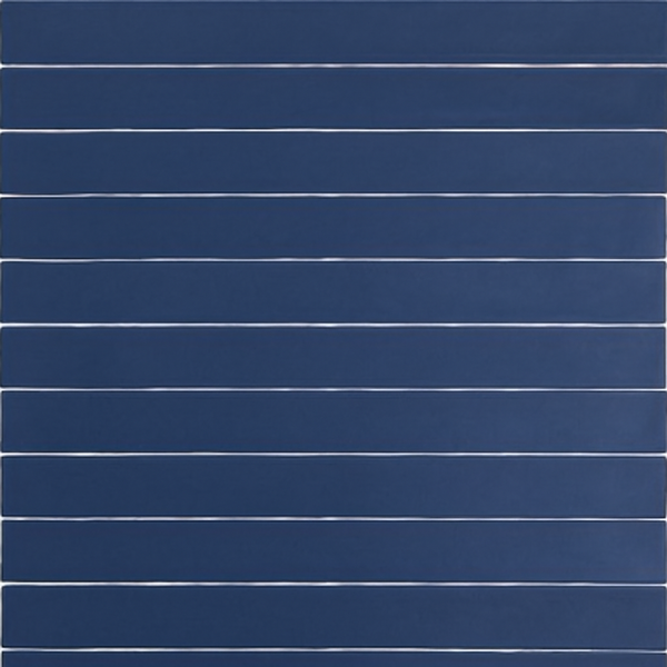Matte versie van de retro tegels Linea Prussia5x50cm in diepblauw. Ideaal als keramiek wandtegels en blauwe tegels badkamer voor een subtiel effect.