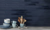Retro tegels Linea Prussia5x50cm als keramiek wandtegels in een glanzende en mat blauwe tint. Perfect als blauwe tegeltjes voor keuken of badkamerwand.